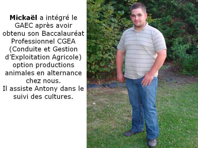 mickael acaris, douceur angevine, yaourt fermier, produit laitier, ferme, produit local, produits locaux, tracteur, tracteurs, mais, douceur, angevine, angevines, douceurs
